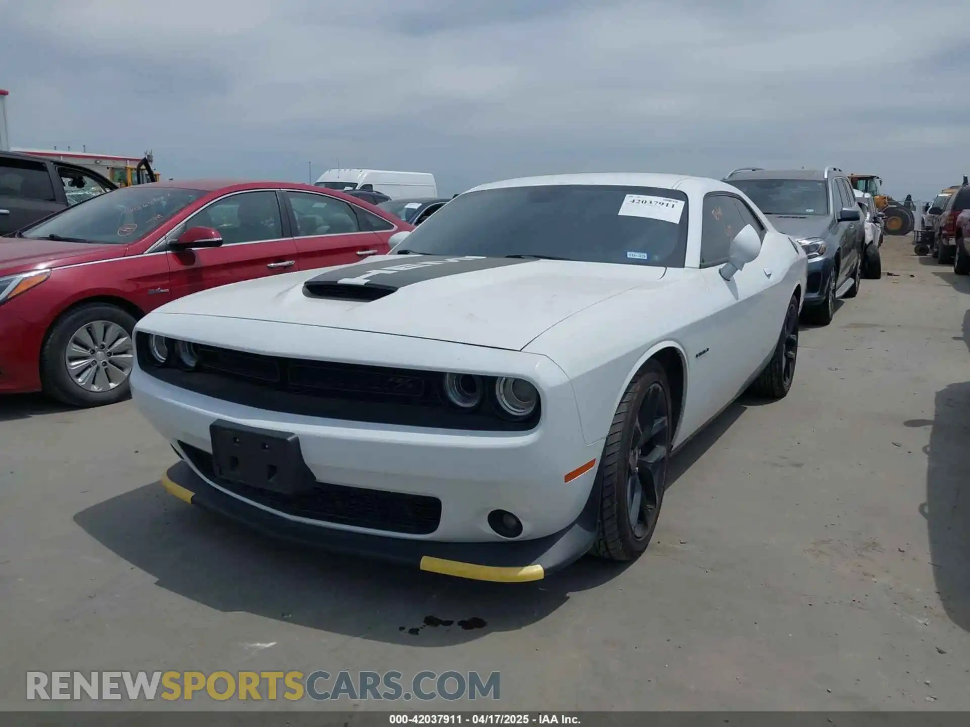 2 Photograph of a damaged car 2C3CDZBT7MH506427 DODGE CHALLENGER 2021