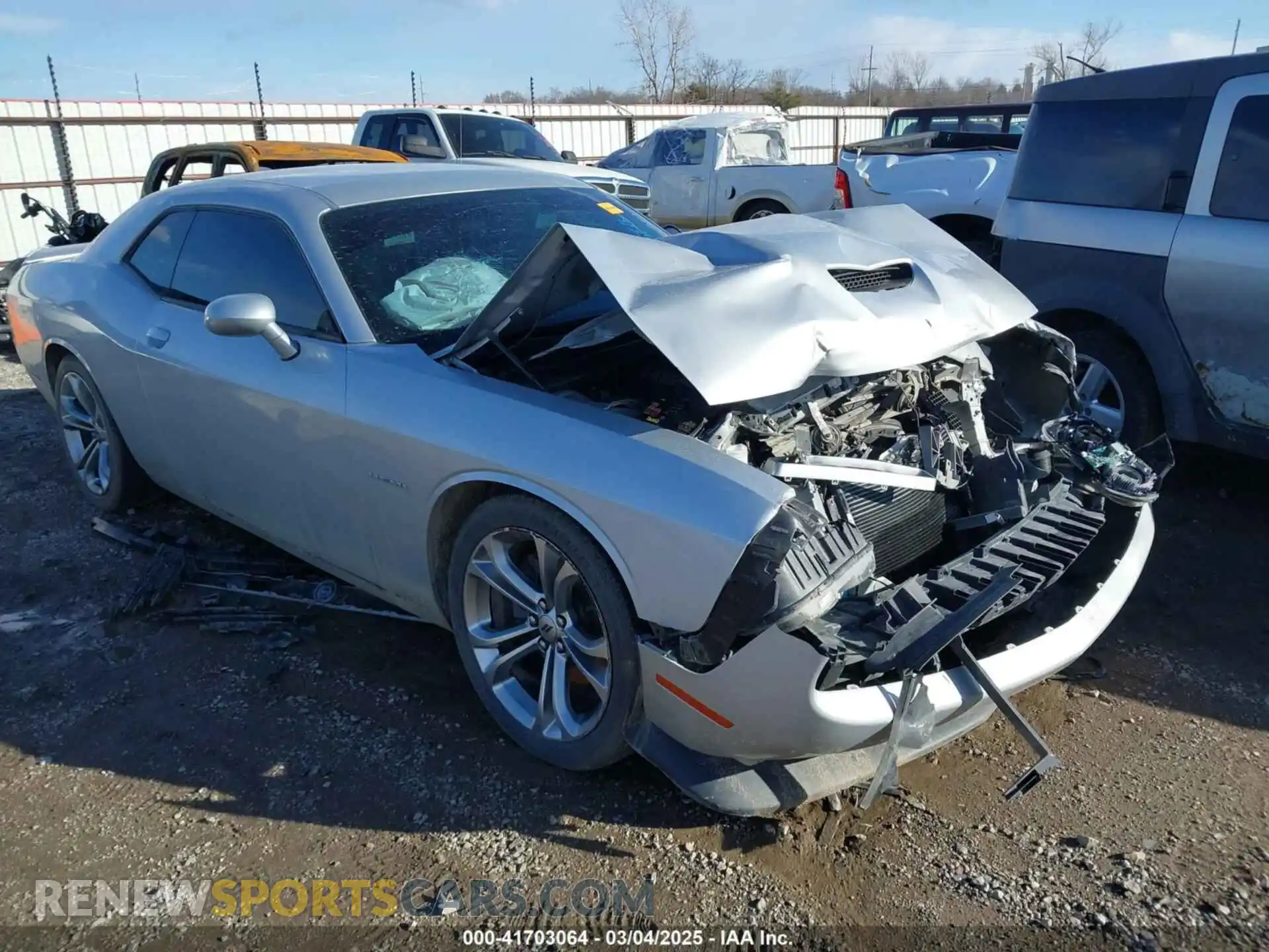 1 Photograph of a damaged car 2C3CDZBT7MH542375 DODGE CHALLENGER 2021
