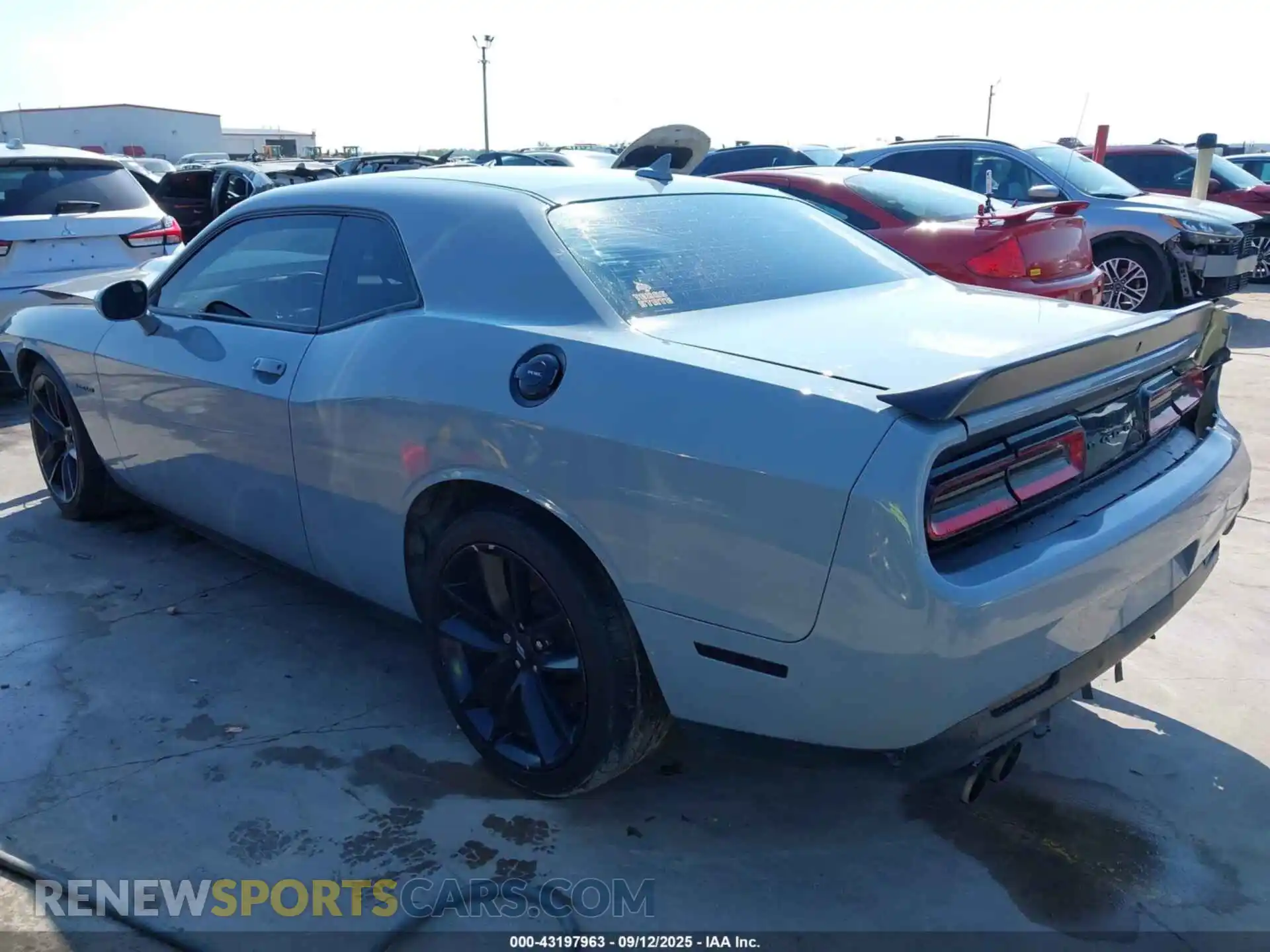 3 Photograph of a damaged car 2C3CDZBT7MH572945 DODGE CHALLENGER 2021