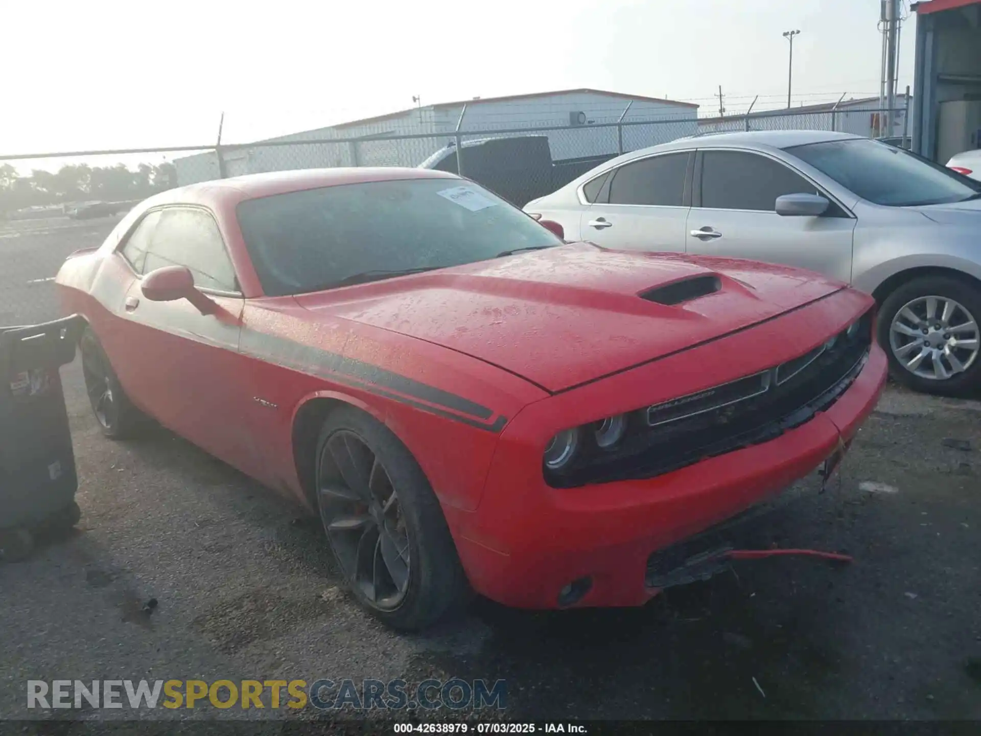 1 Photograph of a damaged car 2C3CDZBT7MH592886 DODGE CHALLENGER 2021