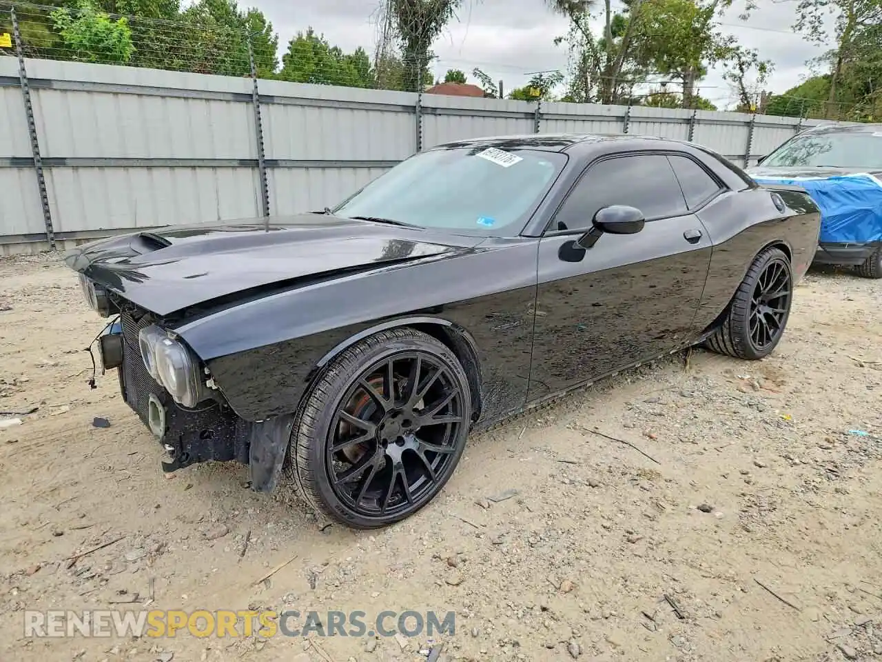 1 Photograph of a damaged car 2C3CDZBT8MH572484 DODGE CHALLENGER 2021
