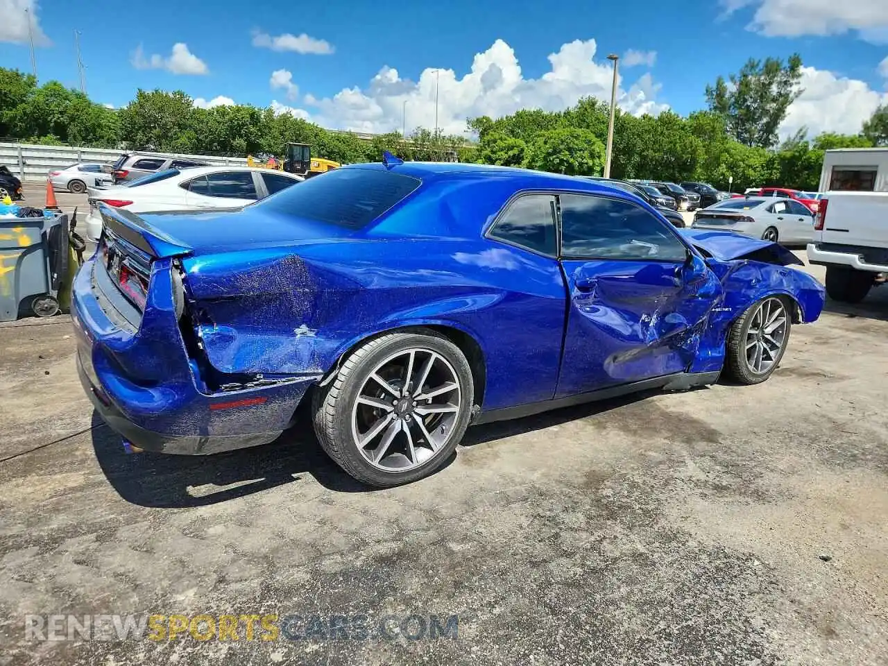 3 Photograph of a damaged car 2C3CDZBT8MH640850 DODGE CHALLENGER 2021