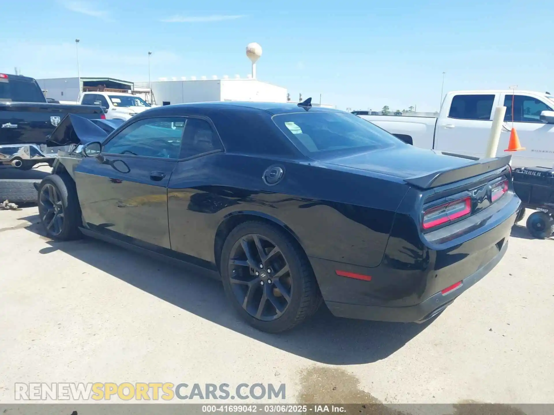 3 Photograph of a damaged car 2C3CDZBT9MH610384 DODGE CHALLENGER 2021