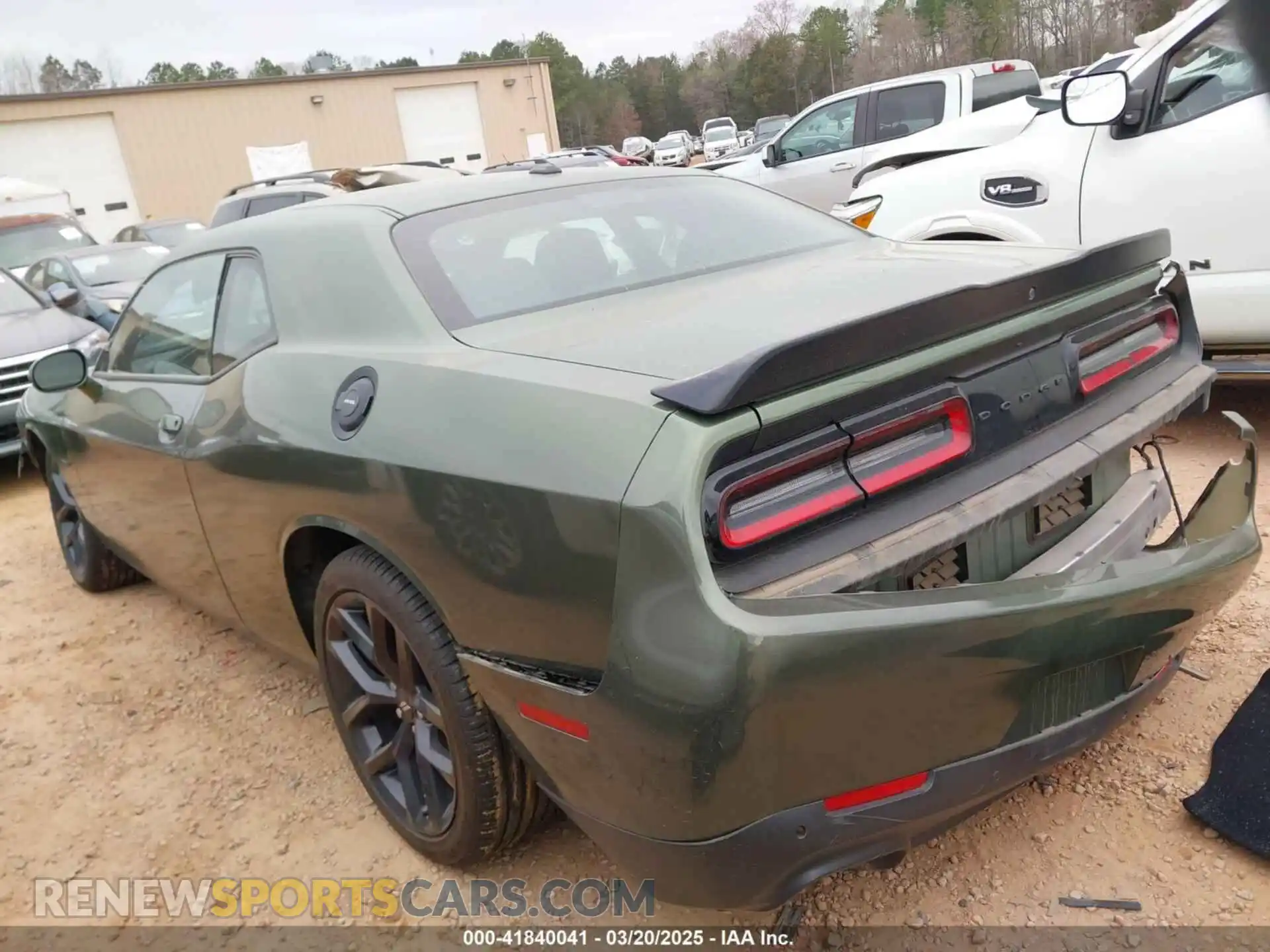 3 Photograph of a damaged car 2C3CDZBTXMH680623 DODGE CHALLENGER 2021