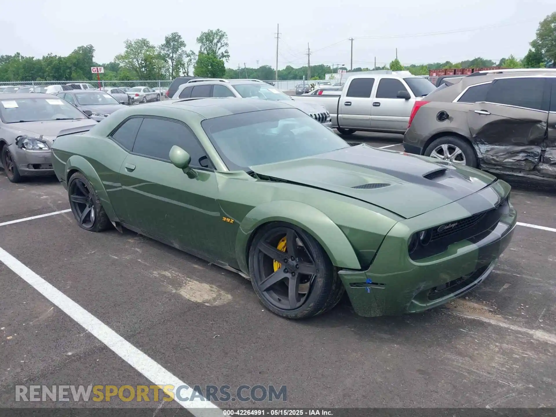 1 Photograph of a damaged car 2C3CDZFJ2MH559741 DODGE CHALLENGER 2021