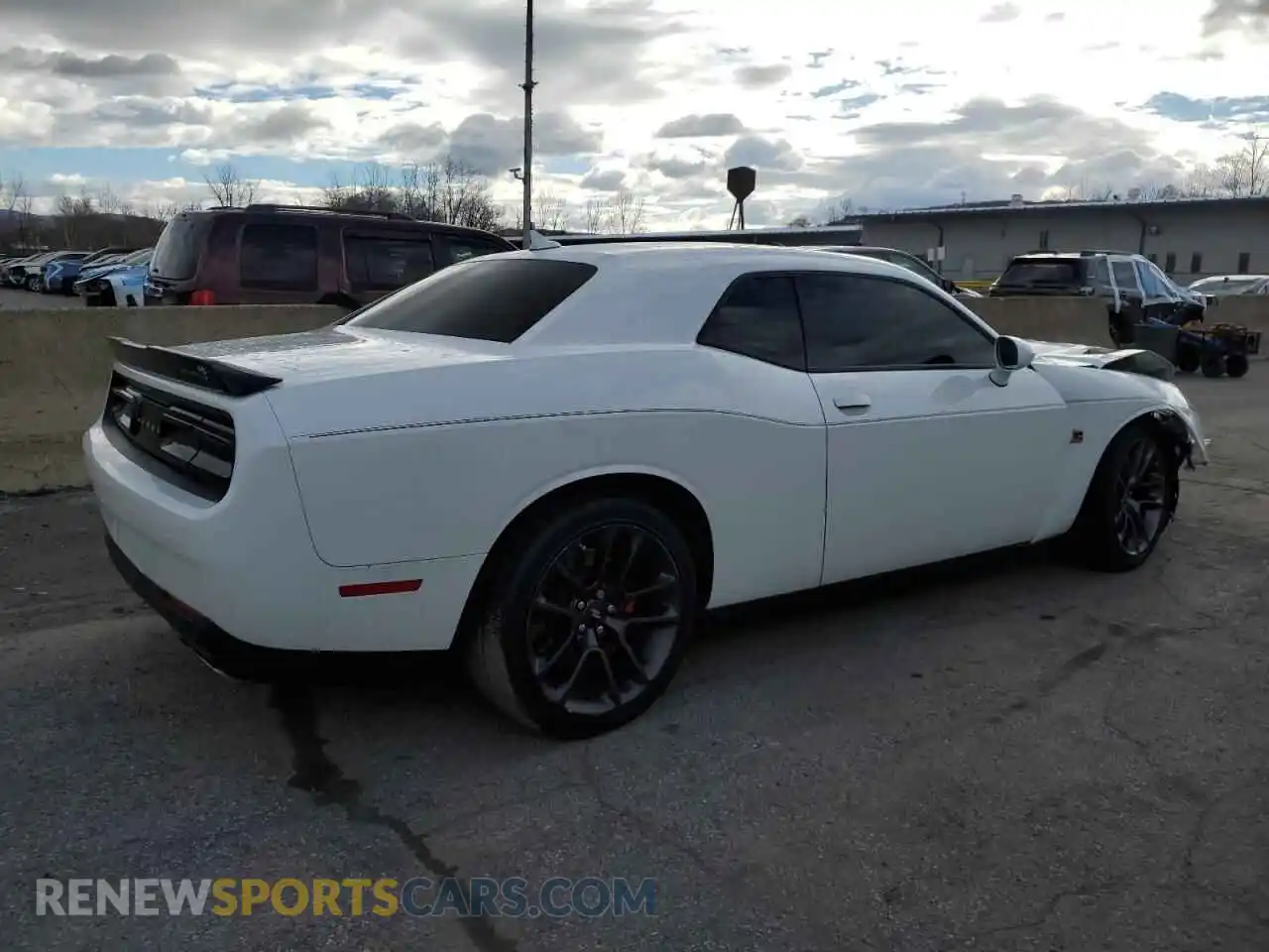 3 Photograph of a damaged car 2C3CDZFJ2MH674002 DODGE CHALLENGER 2021