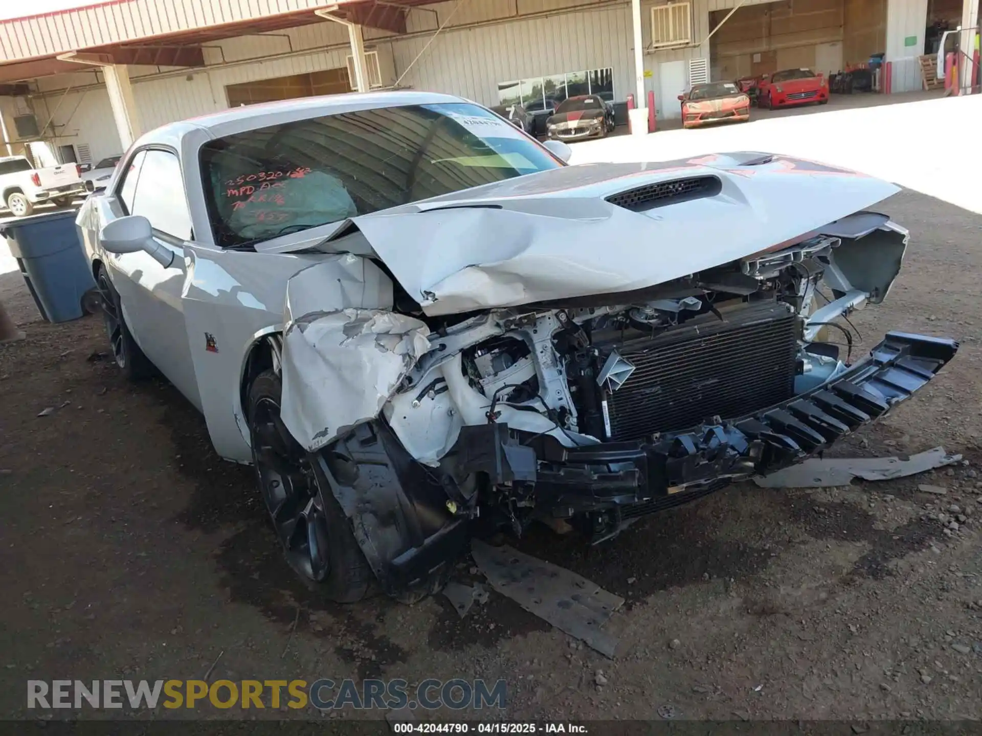 1 Photograph of a damaged car 2C3CDZFJ5MH667657 DODGE CHALLENGER 2021