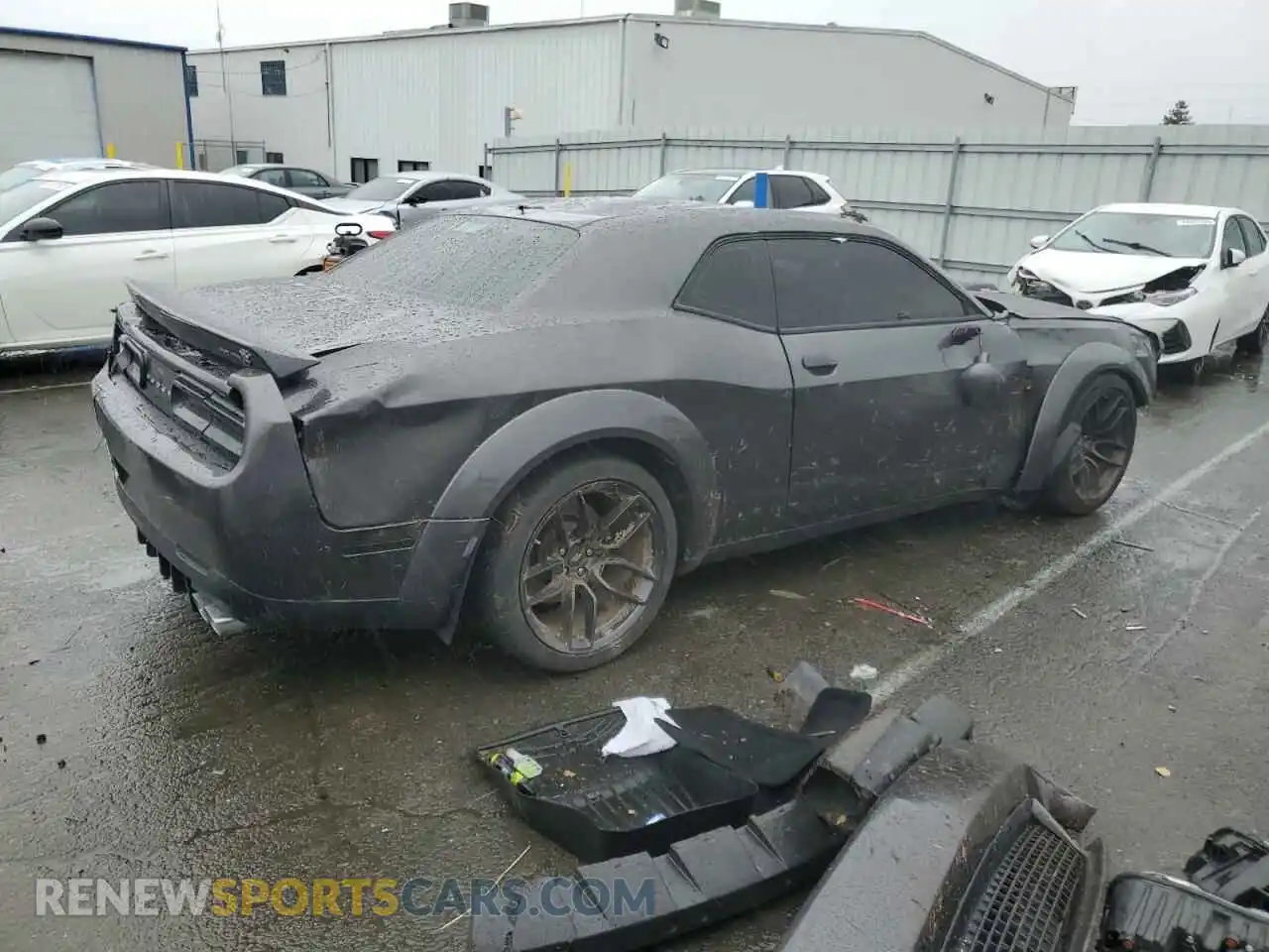 3 Photograph of a damaged car 2C3CDZFJ6MH538861 DODGE CHALLENGER 2021
