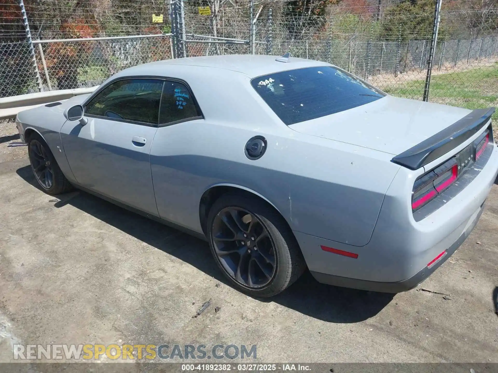 3 Photograph of a damaged car 2C3CDZFJ6MH664718 DODGE CHALLENGER 2021