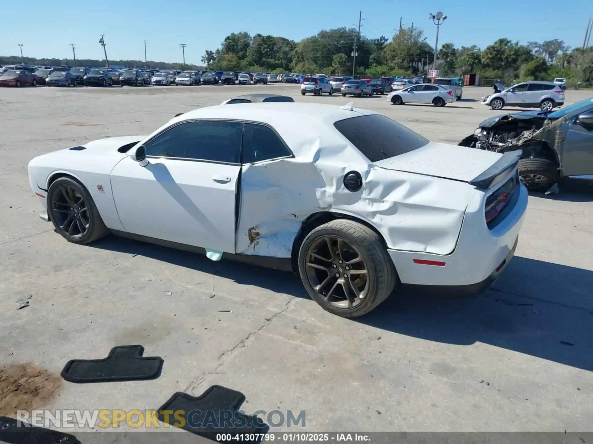 3 Photograph of a damaged car 2C3CDZFJ7MH597000 DODGE CHALLENGER 2021