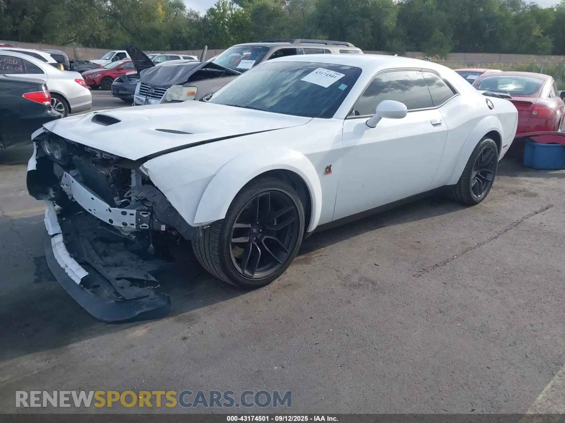 2 Photograph of a damaged car 2C3CDZFJ7MH610277 DODGE CHALLENGER 2021