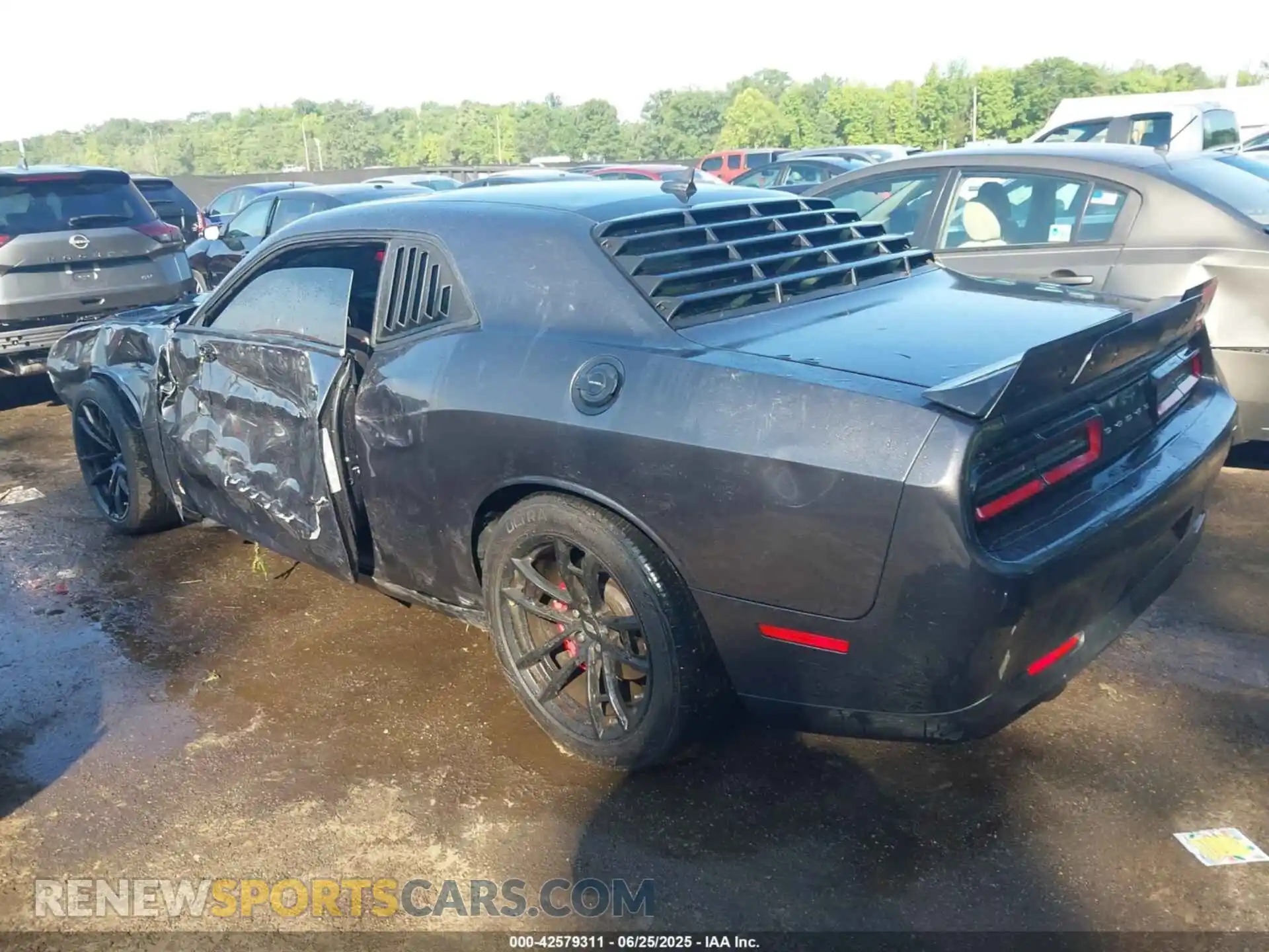 3 Photograph of a damaged car 2C3CDZFJ7MH676828 DODGE CHALLENGER 2021