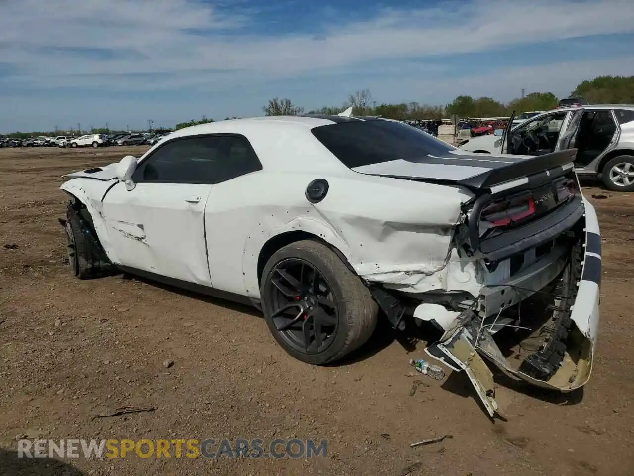 2 Photograph of a damaged car 2C3CDZFJ8MH662226 DODGE CHALLENGER 2021