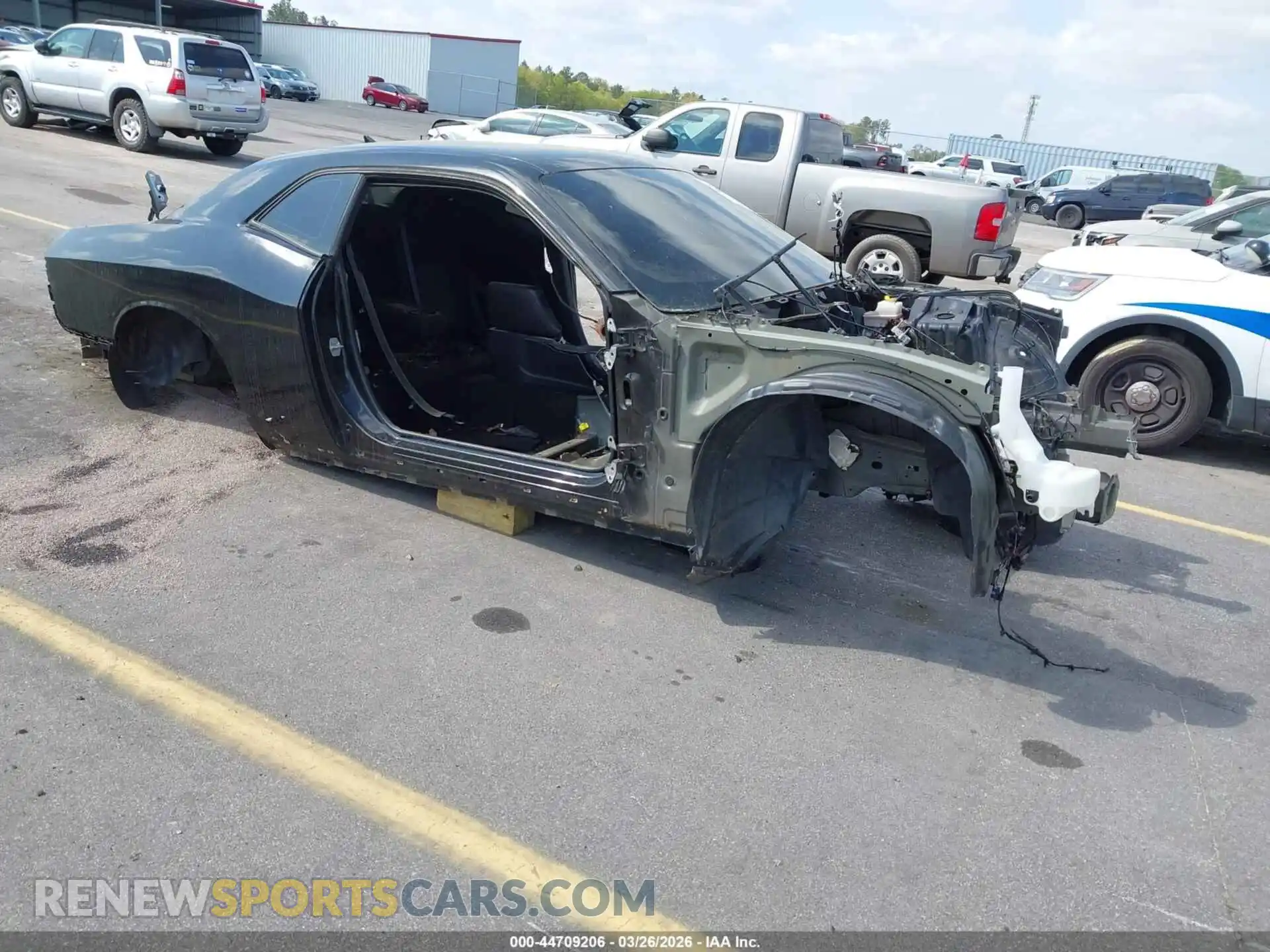 1 Photograph of a damaged car 2C3CDZFJ9MH513758 DODGE CHALLENGER 2021