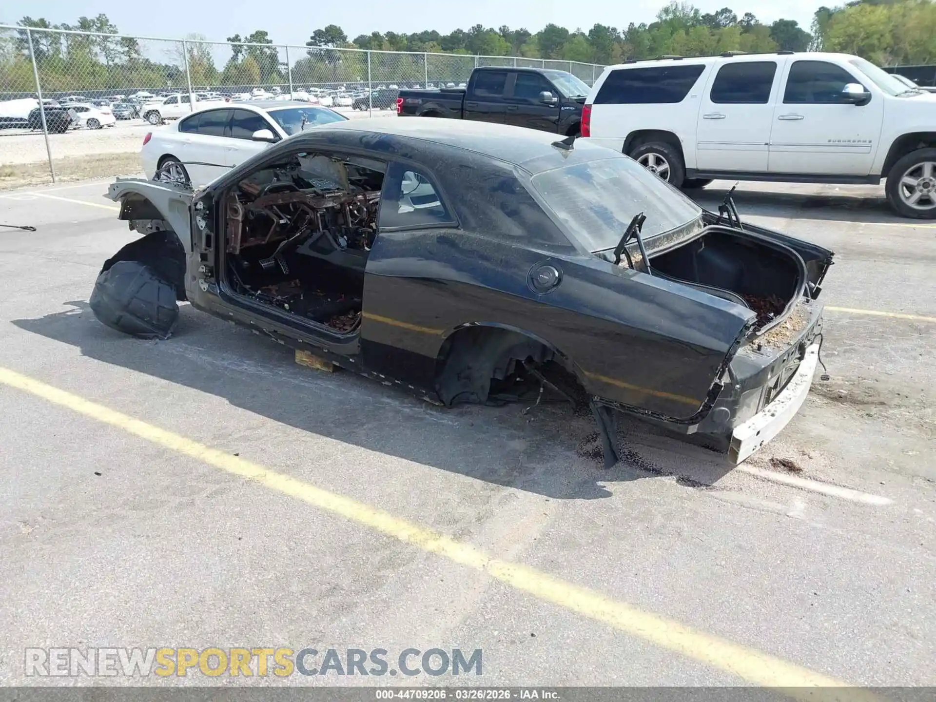 3 Photograph of a damaged car 2C3CDZFJ9MH513758 DODGE CHALLENGER 2021