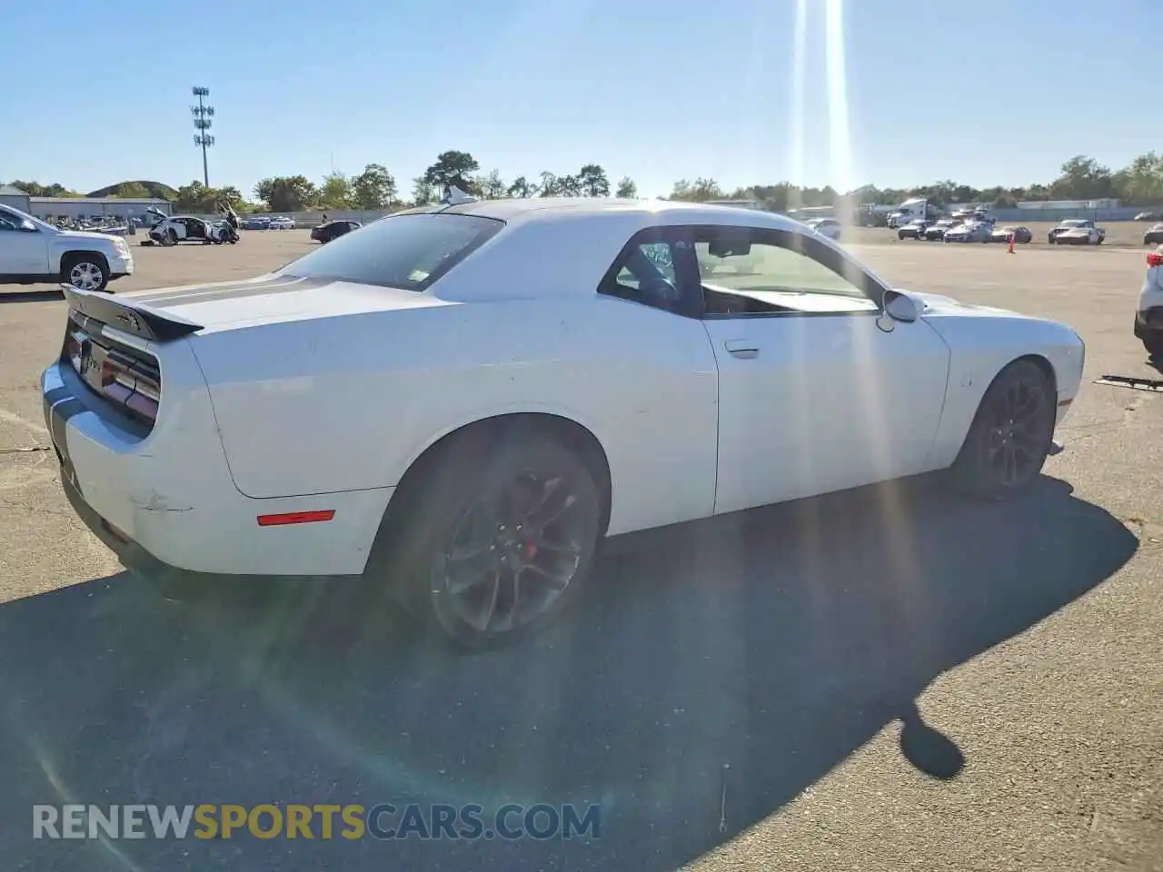 3 fotografías del automóvil dañado 2C3CDZFJ9MH627887 DODGE CHALLENGER 2021