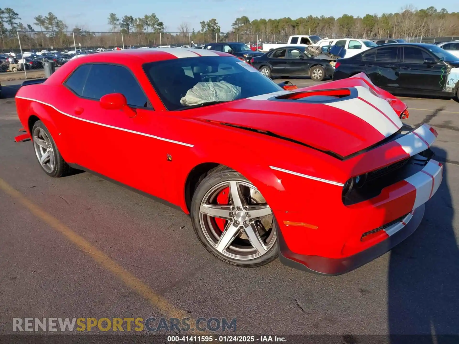 1 Photograph of a damaged car 2C3CDZFJ9MH637240 DODGE CHALLENGER 2021