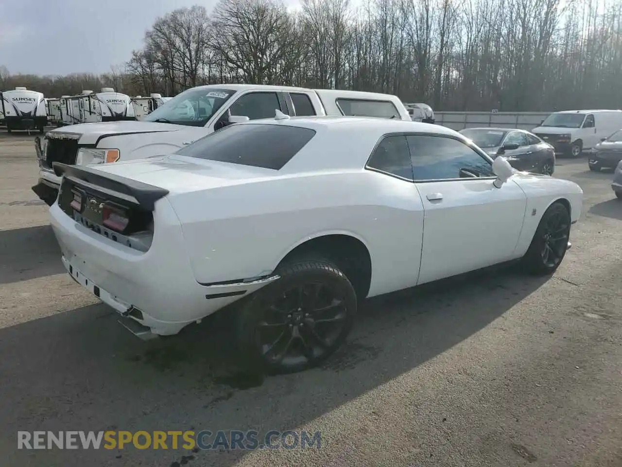 3 Photograph of a damaged car 2C3CDZFJXMH583155 DODGE CHALLENGER 2021