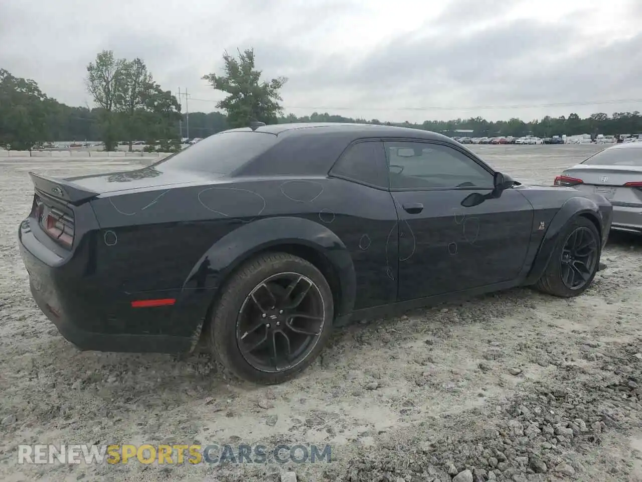 3 Photograph of a damaged car 2C3CDZFJXMH618230 DODGE CHALLENGER 2021