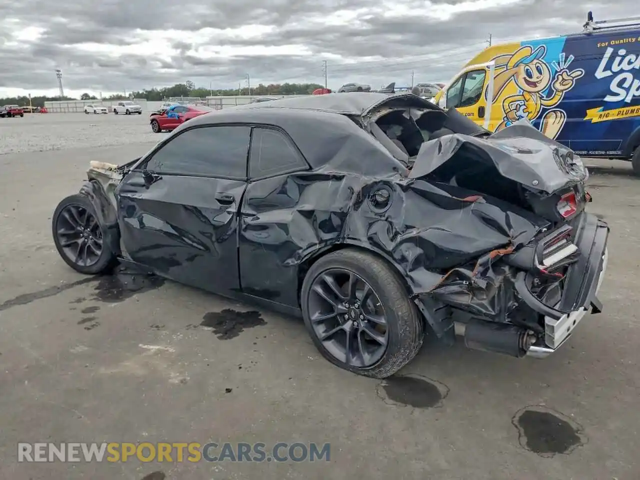 2 Photograph of a damaged car 2C3CDZFJXMH646481 DODGE CHALLENGER 2021