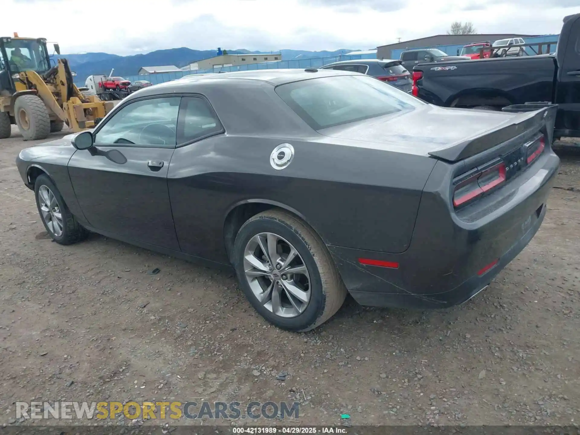 3 Photograph of a damaged car 2C3CDZGG0MH543346 DODGE CHALLENGER 2021
