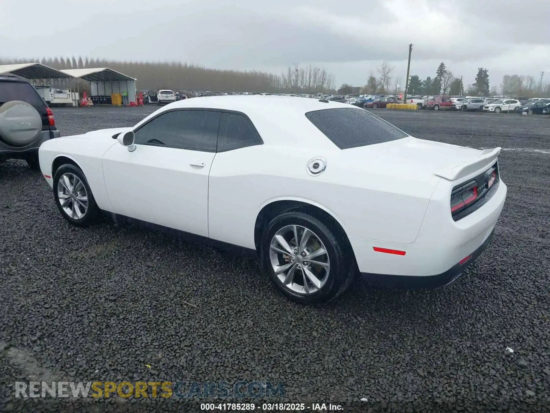 3 Photograph of a damaged car 2C3CDZGG6MH594334 DODGE CHALLENGER 2021
