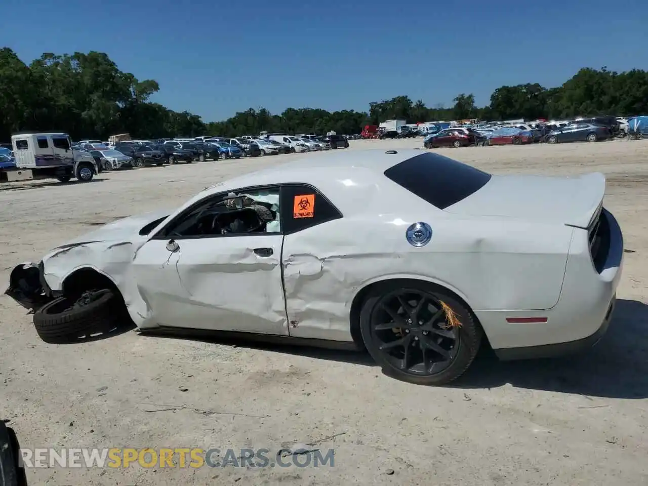 2 Photograph of a damaged car 2C3CDZJG0MH680604 DODGE CHALLENGER 2021
