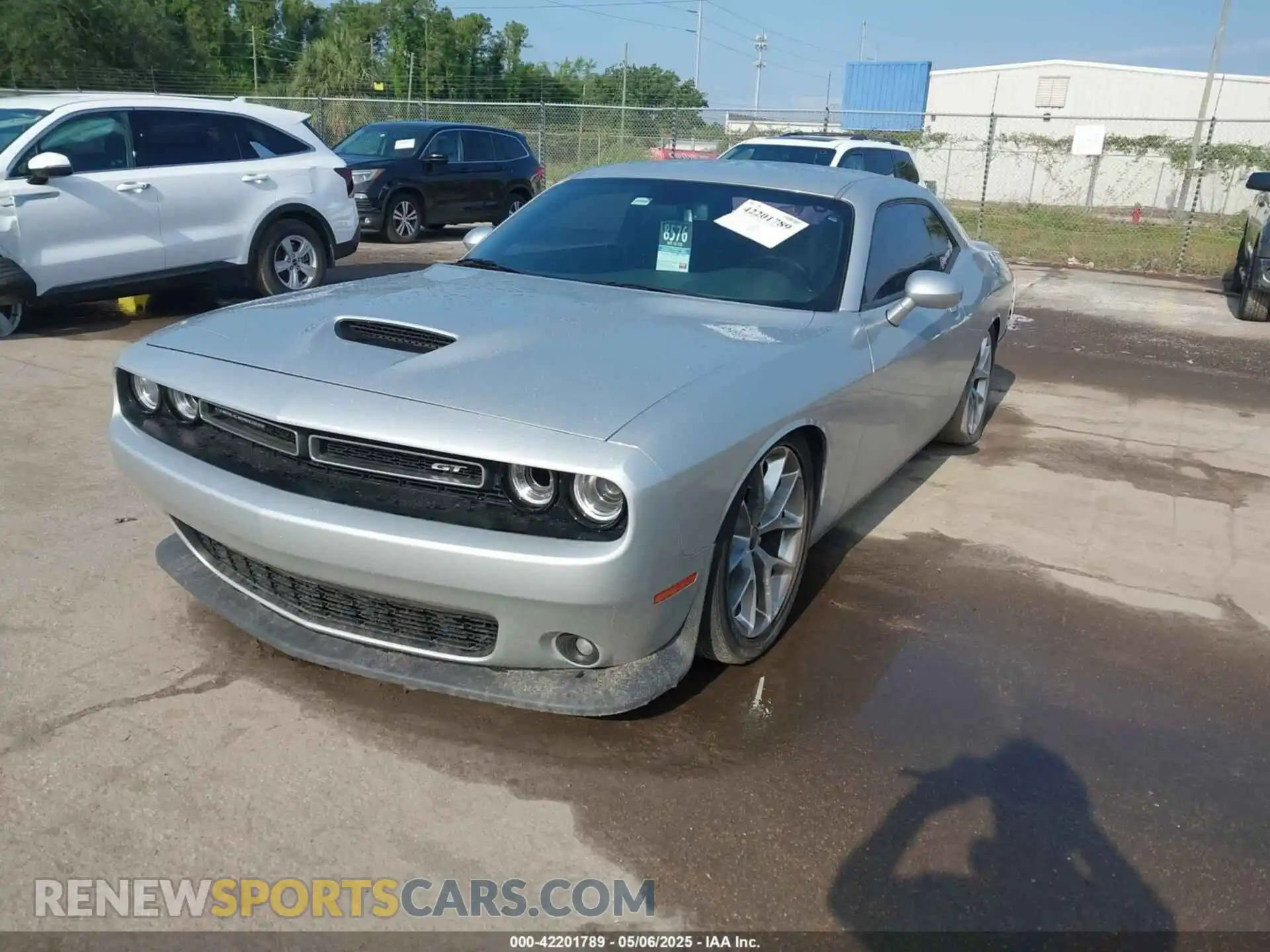 2 Photograph of a damaged car 2C3CDZJG0MH680845 DODGE CHALLENGER 2021