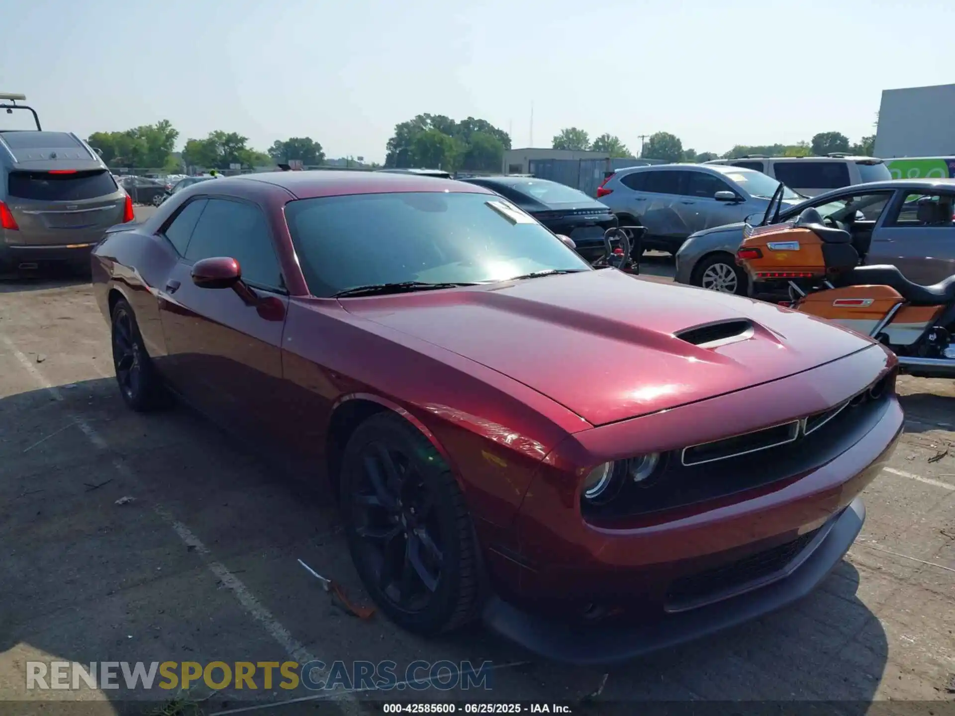 1 Photograph of a damaged car 2C3CDZJG1MH517394 DODGE CHALLENGER 2021