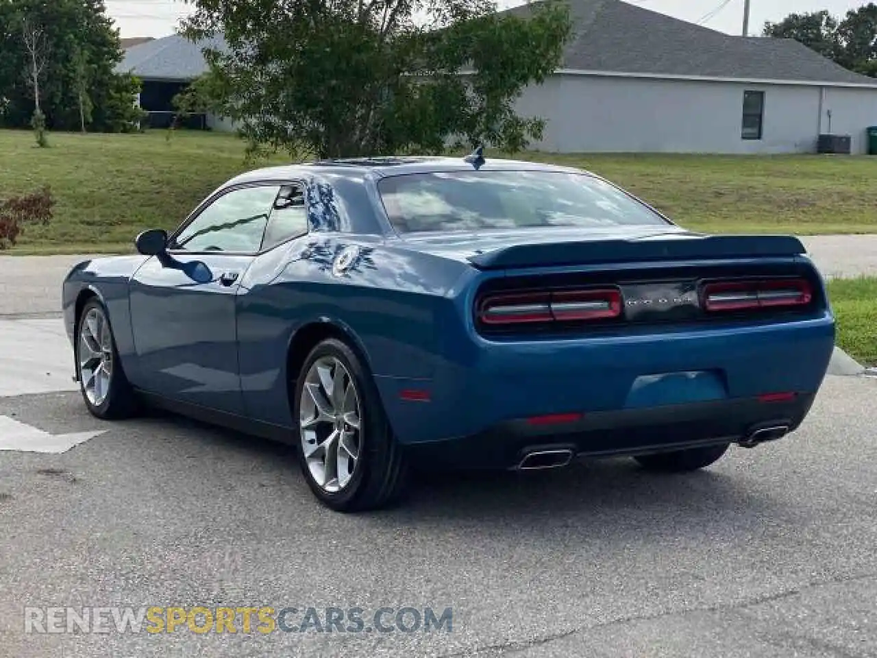 3 Photograph of a damaged car 2C3CDZJG4MH681271 DODGE CHALLENGER 2021
