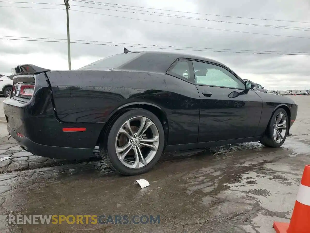 3 Photograph of a damaged car 2C3CDZJG5MH517589 DODGE CHALLENGER 2021