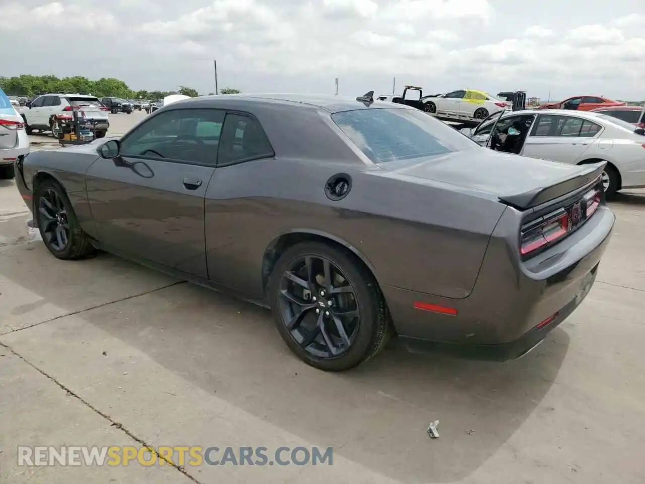 2 Photograph of a damaged car 2C3CDZJG5MH672627 DODGE CHALLENGER 2021