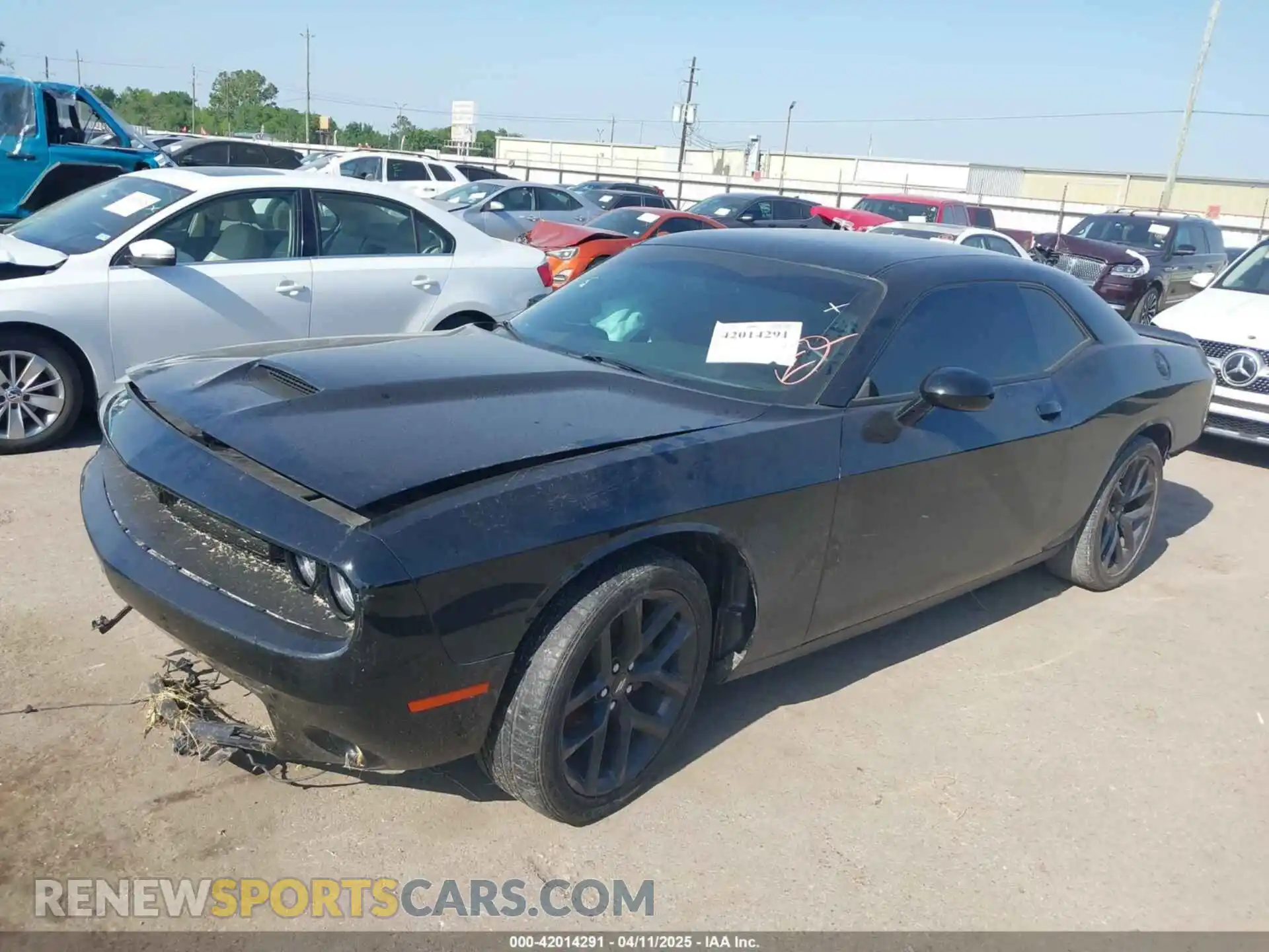 2 Photograph of a damaged car 2C3CDZJG5MH674183 DODGE CHALLENGER 2021