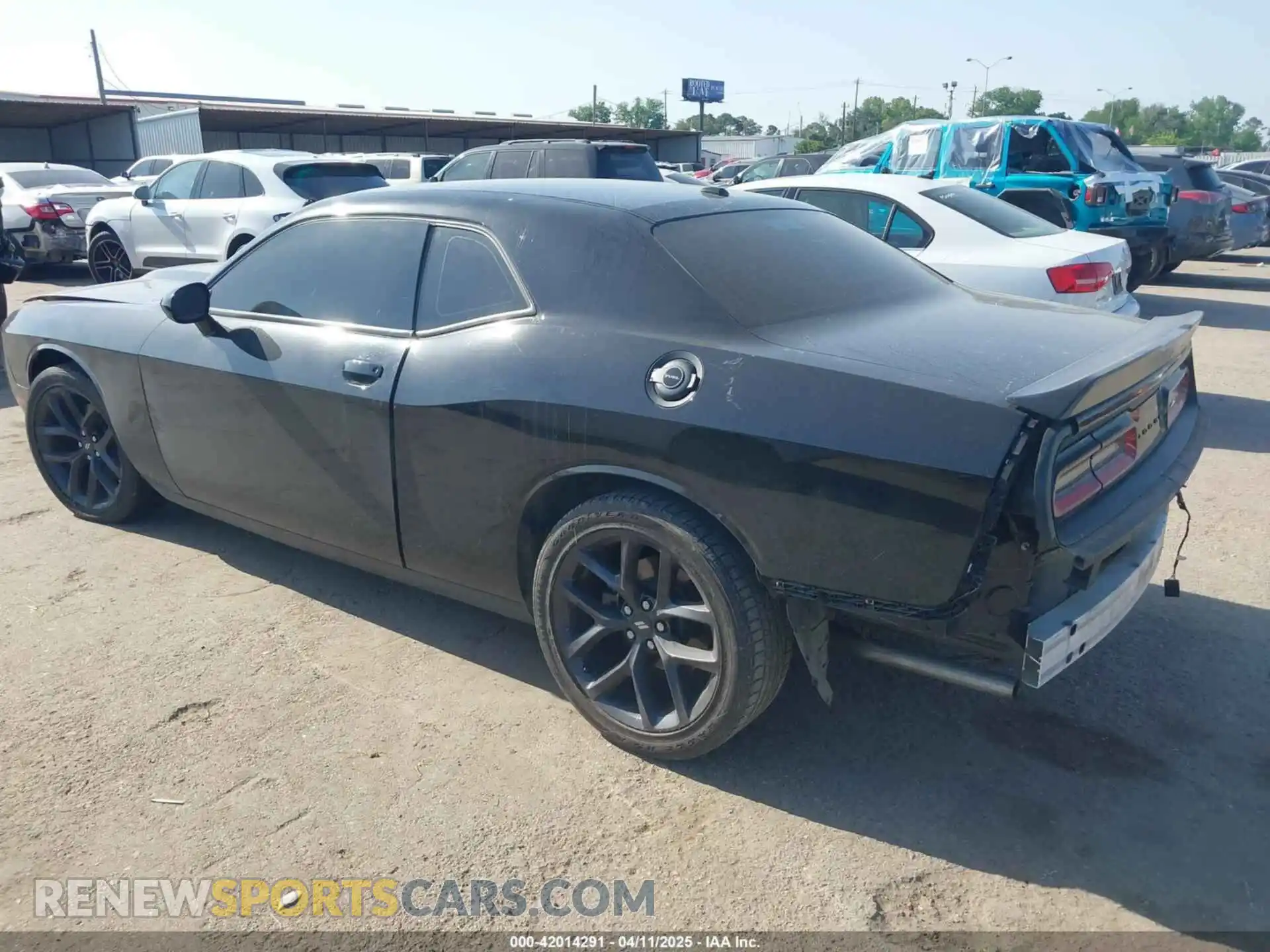 3 Photograph of a damaged car 2C3CDZJG5MH674183 DODGE CHALLENGER 2021
