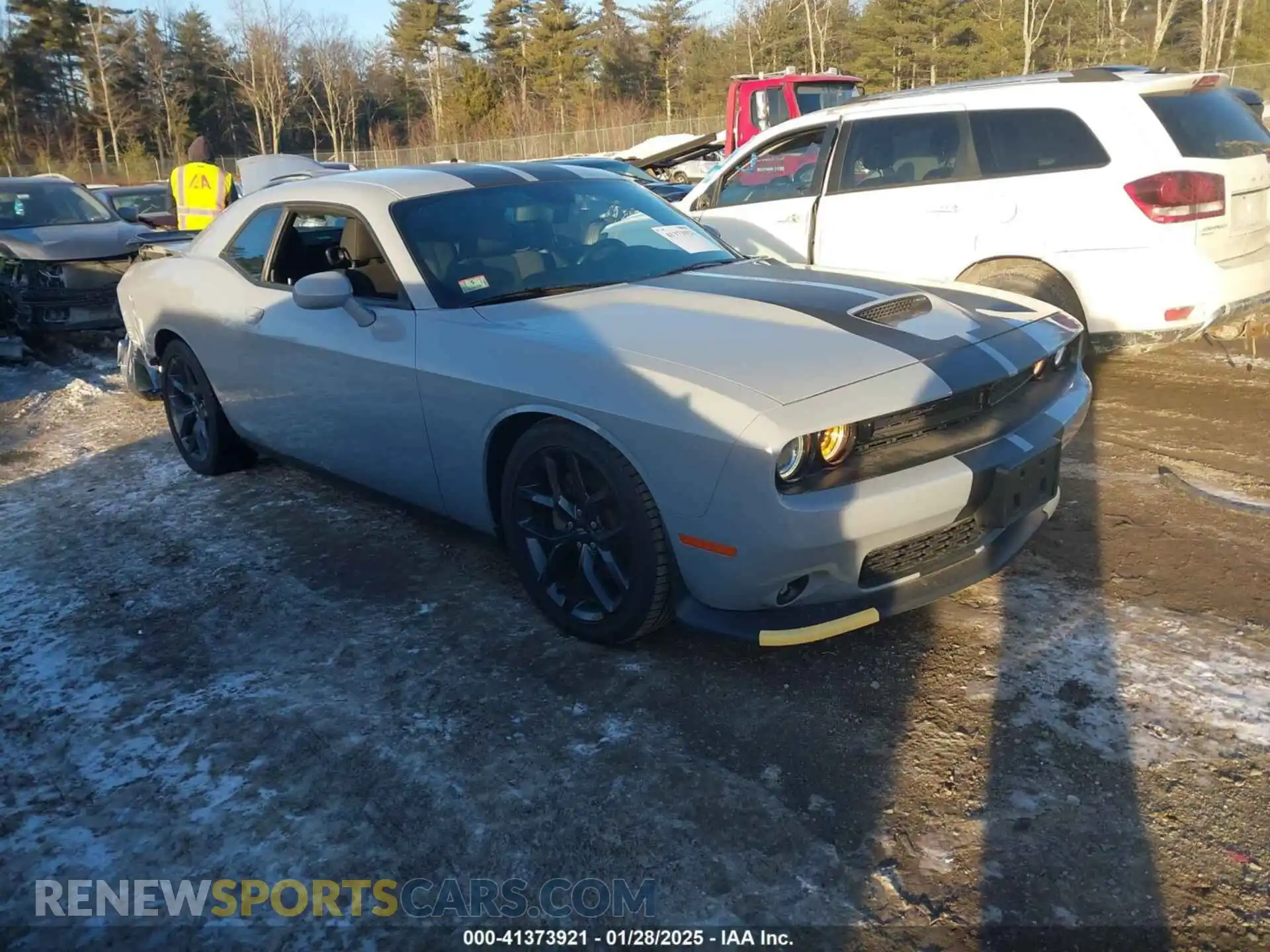 1 Photograph of a damaged car 2C3CDZJG6MH676377 DODGE CHALLENGER 2021