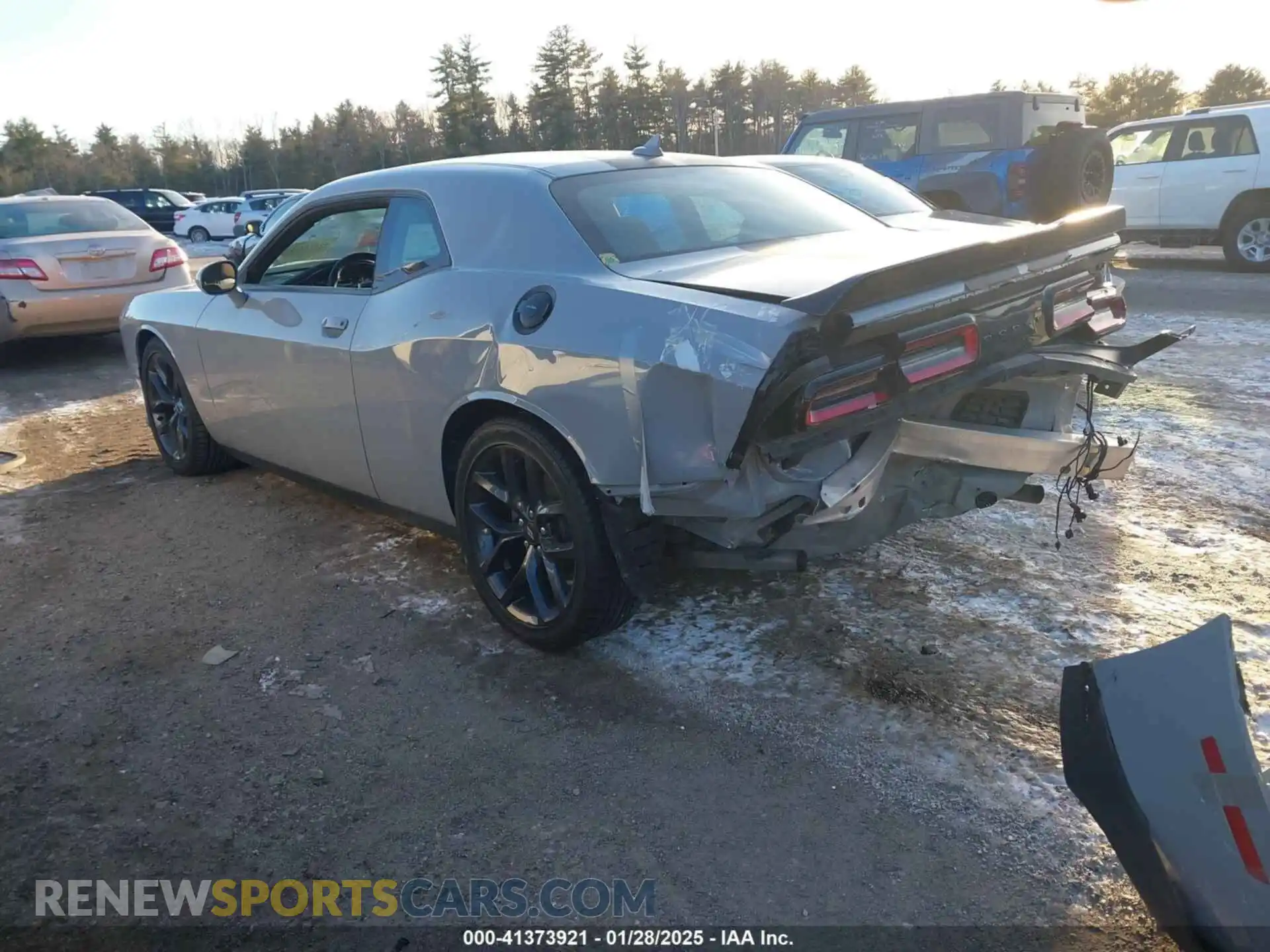 3 Photograph of a damaged car 2C3CDZJG6MH676377 DODGE CHALLENGER 2021