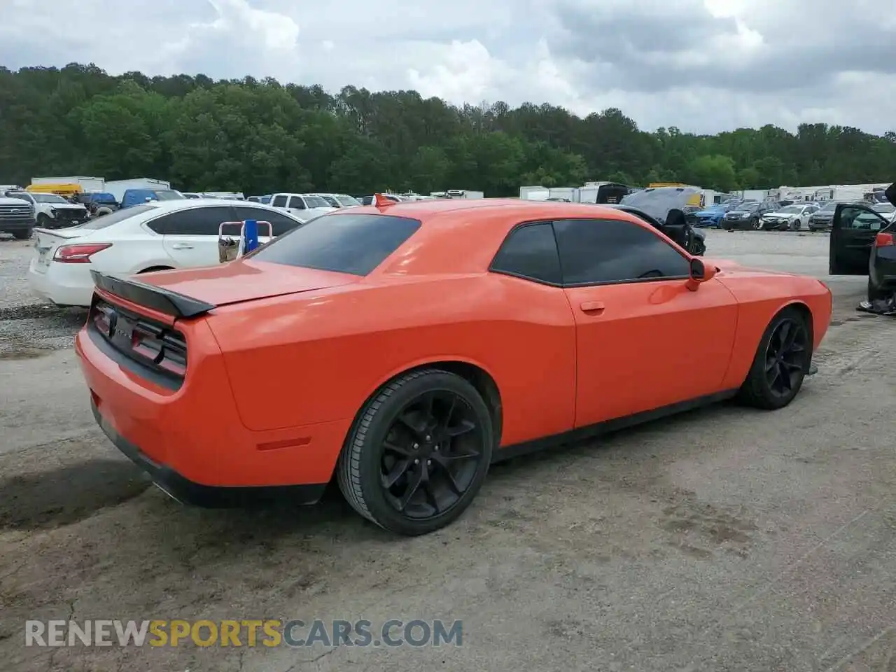 3 Photograph of a damaged car 2C3CDZJG8MH681273 DODGE CHALLENGER 2021