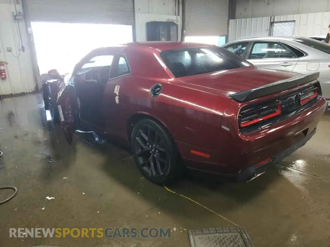 2 Photograph of a damaged car 2C3CDZJGXMH674356 DODGE CHALLENGER 2021