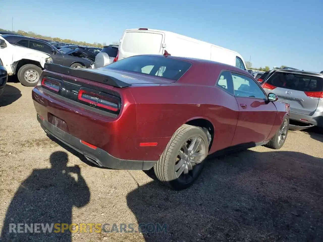 3 Photograph of a damaged car 2C3CDZKG1MH501078 DODGE CHALLENGER 2021