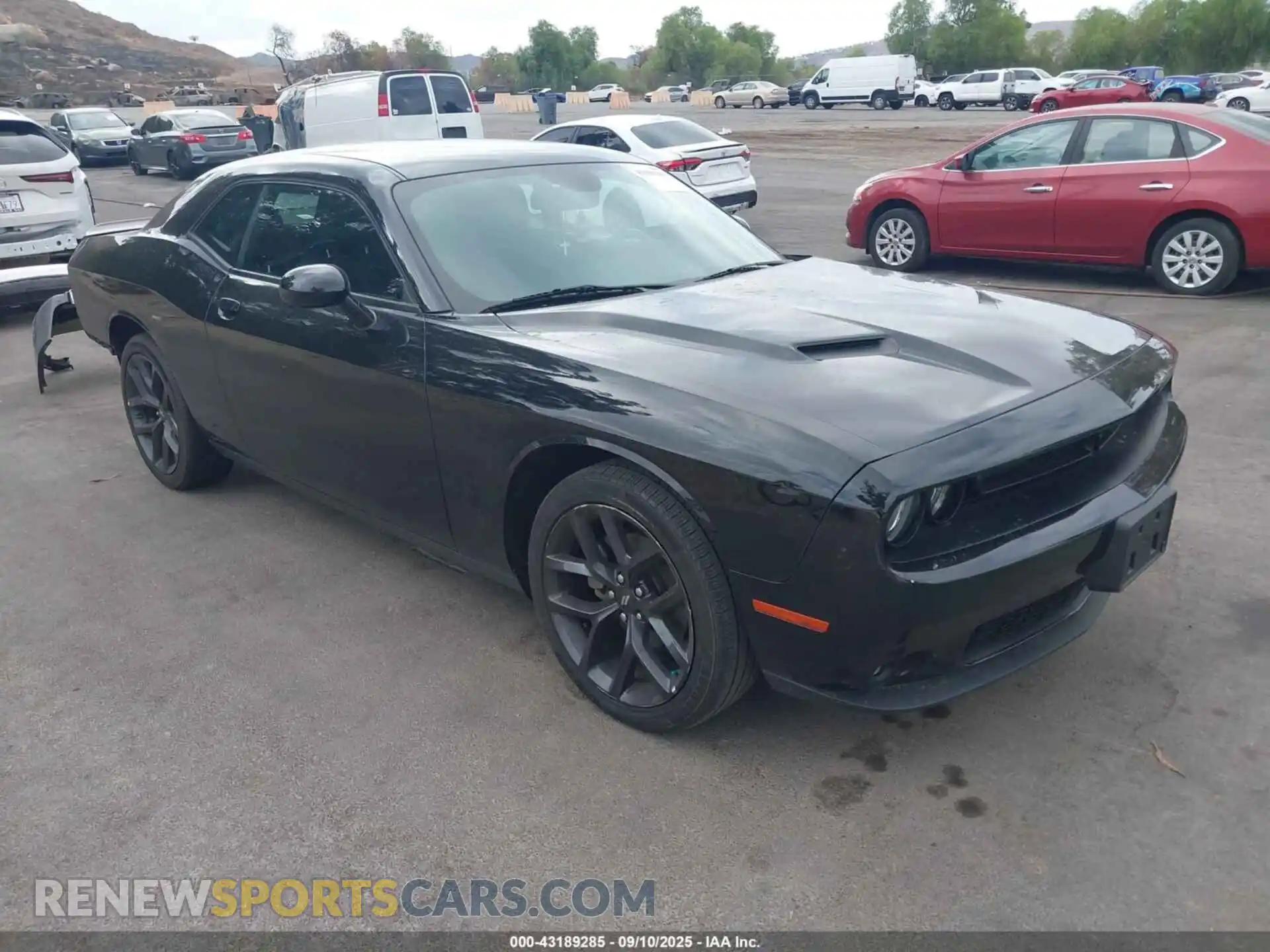 1 Photograph of a damaged car 2C3CDZAG5NH257499 DODGE CHALLENGER 2022
