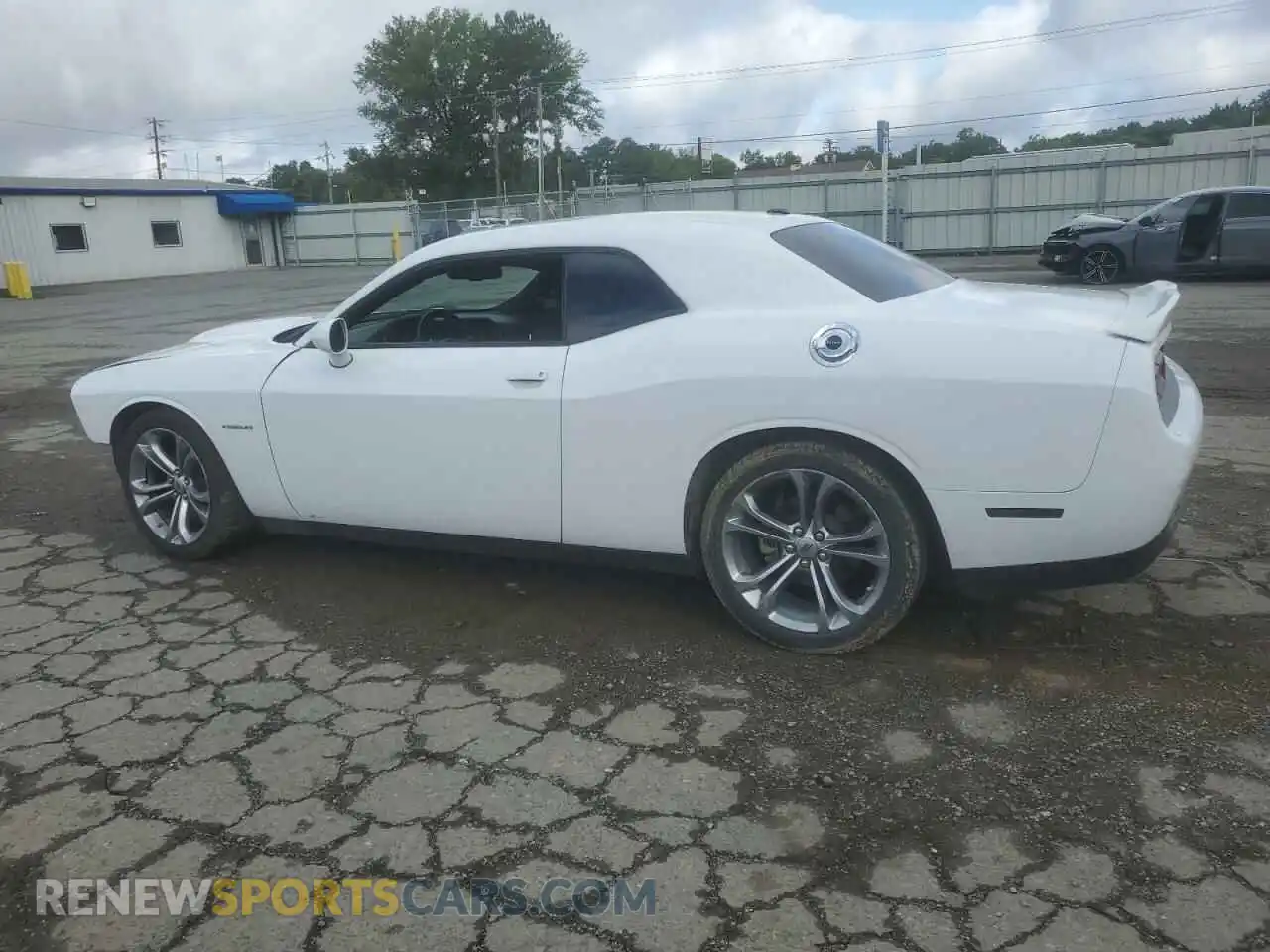 2 Photograph of a damaged car 2C3CDZBT0NH105268 DODGE CHALLENGER 2022
