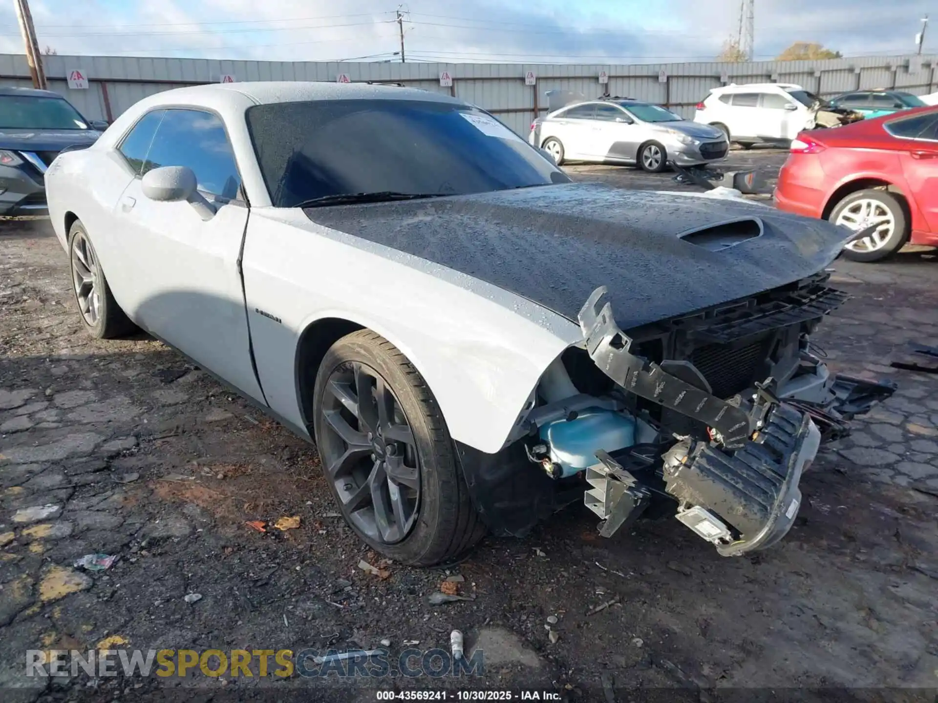 1 Photograph of a damaged car 2C3CDZBT1NH211941 DODGE CHALLENGER 2022