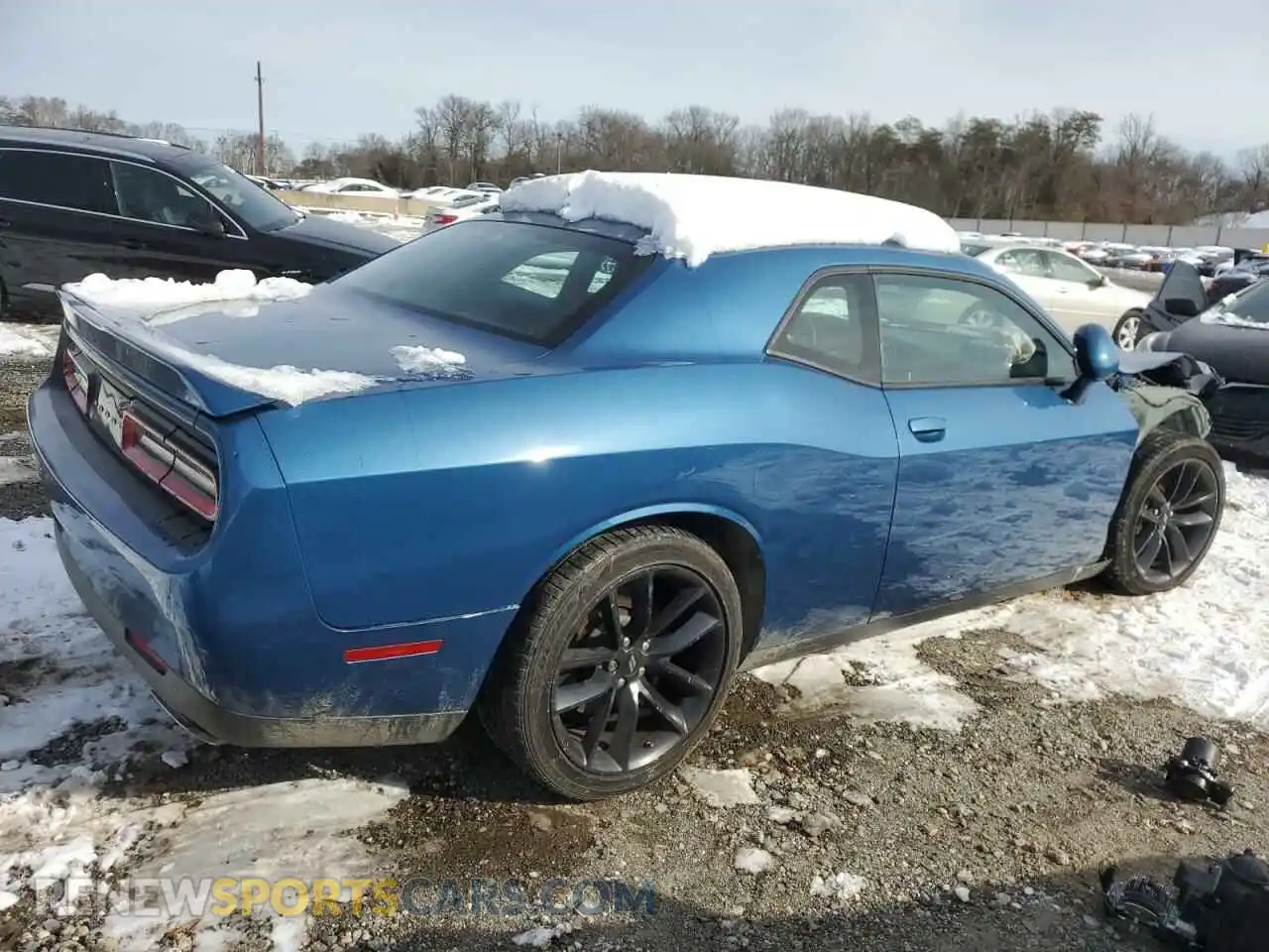 3 Photograph of a damaged car 2C3CDZBT2NH127630 DODGE CHALLENGER 2022