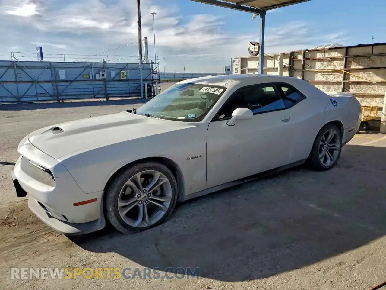 1 Photograph of a damaged car 2C3CDZBT3NH105152 DODGE CHALLENGER 2022