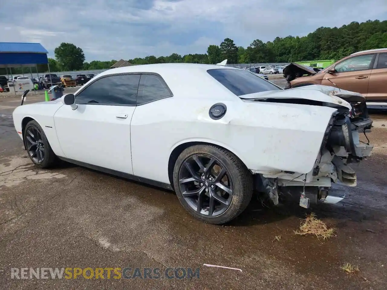 2 Photograph of a damaged car 2C3CDZBT3NH112182 DODGE CHALLENGER 2022