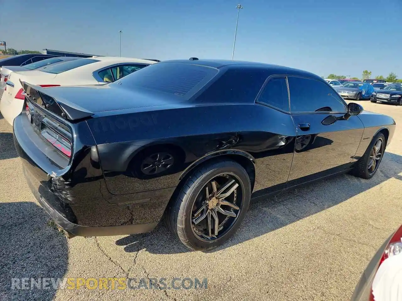 3 fotografías del automóvil dañado 2C3CDZBT4NH172066 DODGE CHALLENGER 2022