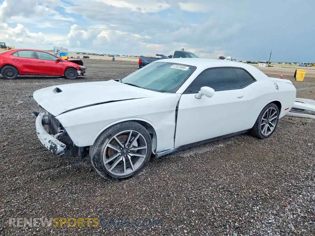 1 Photograph of a damaged car 2C3CDZBT5NH151324 DODGE CHALLENGER 2022