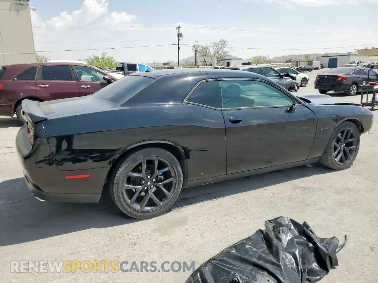 3 Photograph of a damaged car 2C3CDZBT7NH182204 DODGE CHALLENGER 2022