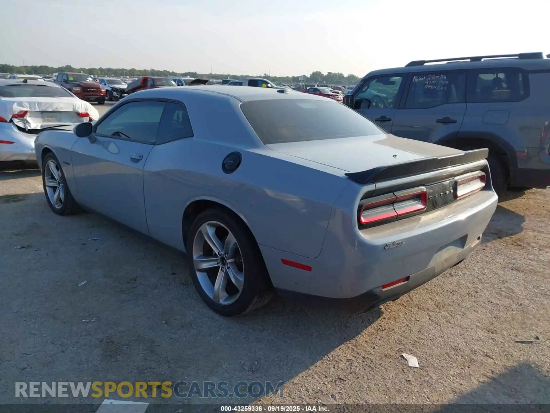 3 fotografías del automóvil dañado 2C3CDZBT9NH218684 DODGE CHALLENGER 2022