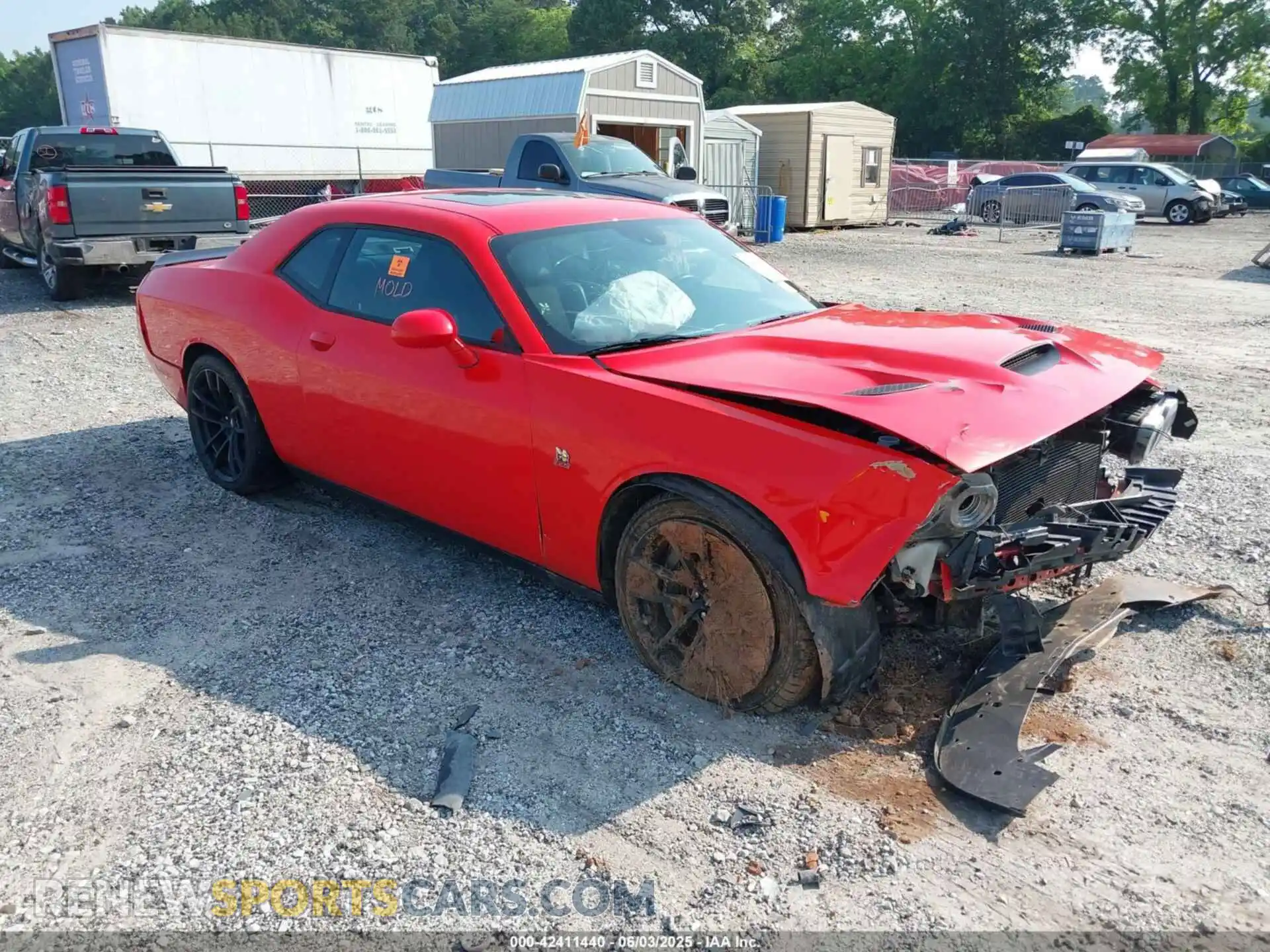 1 Photograph of a damaged car 2C3CDZFJ0NH164541 DODGE CHALLENGER 2022